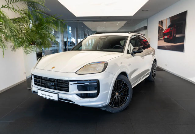Porsche Cayenne S E-Hybrid PHEV Black Edition