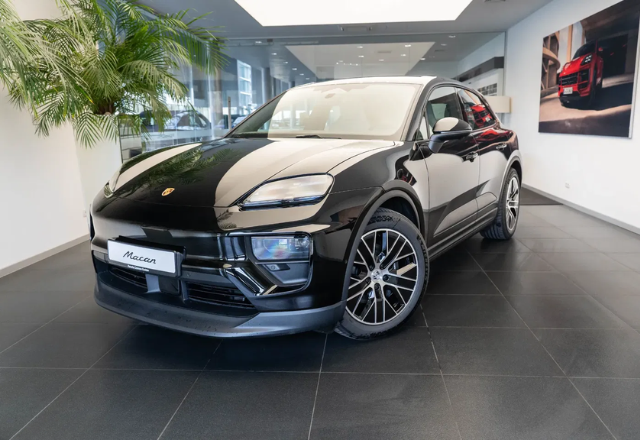 2026 Porsche Macan 4 100kWh