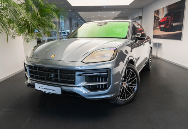 Porsche Cayenne Black Edition